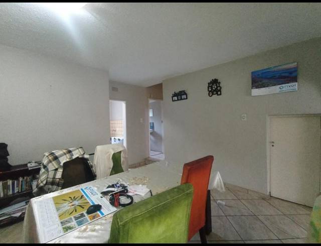 3 BEDROOM PROPERTY TO RENT IN FLORIDA LAKE